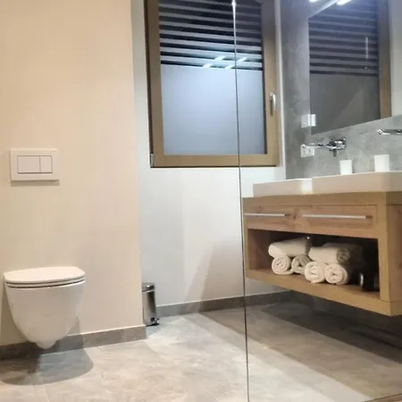 B Living Apartment *